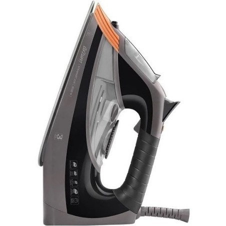اتو بخار 3000 وات کاستلو مدل CL955 در حالت ایستاده